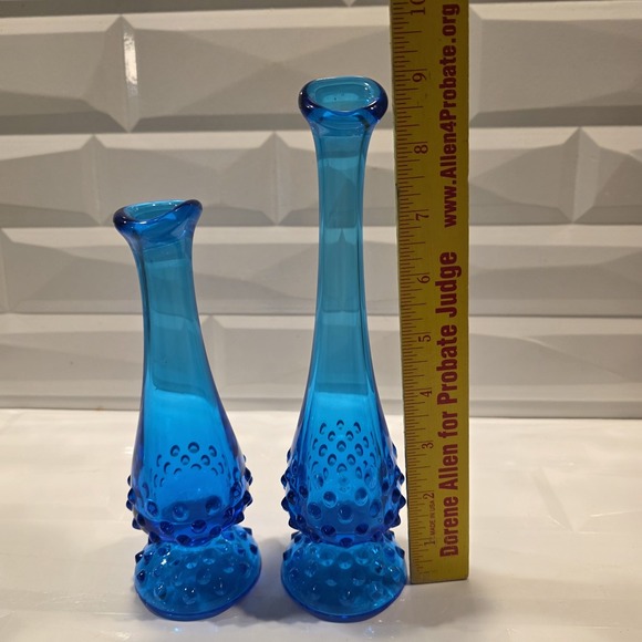 Vintage Pair Fenton Bud Vases- Fenton Glass Blue Hobnail Swung Bud Vase - Picture 2 of 10
